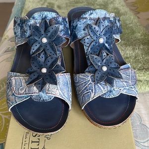 Like new Spring Step L”Artiste Karina sandal